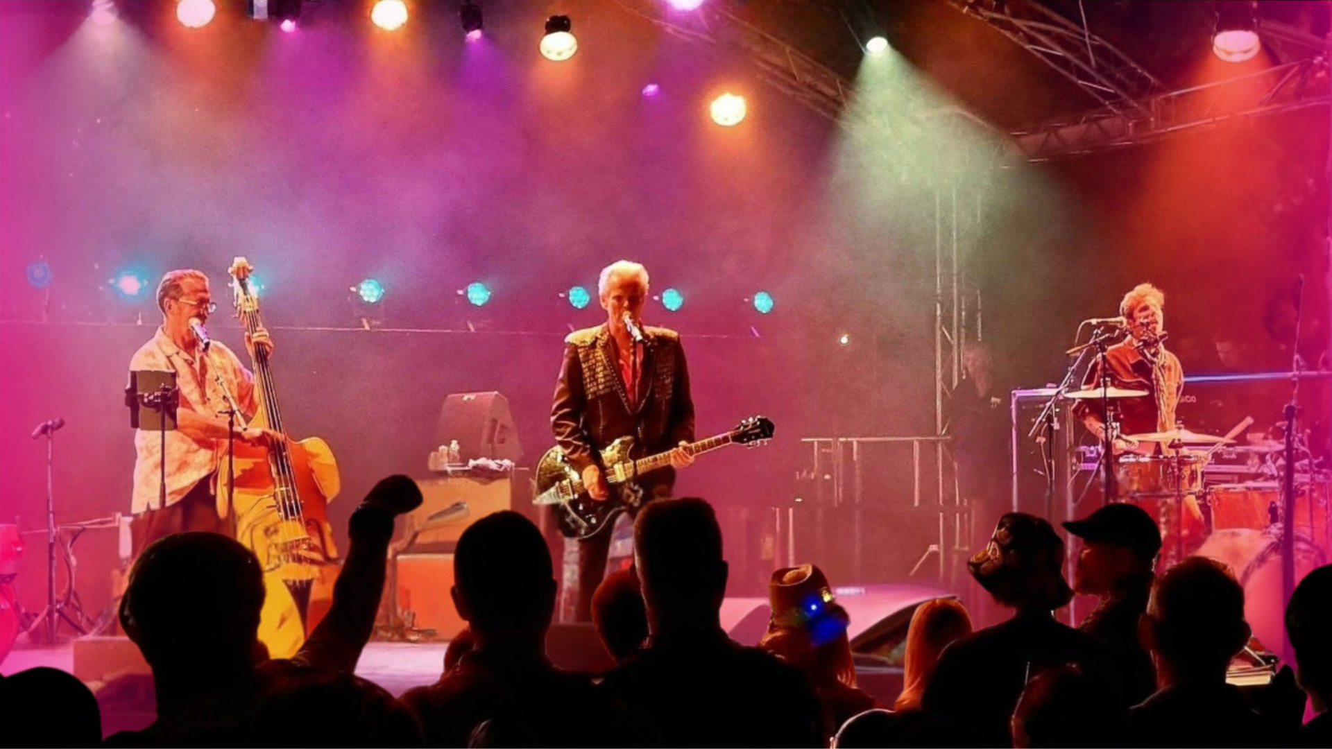 LIVE REVIEW: StarCat